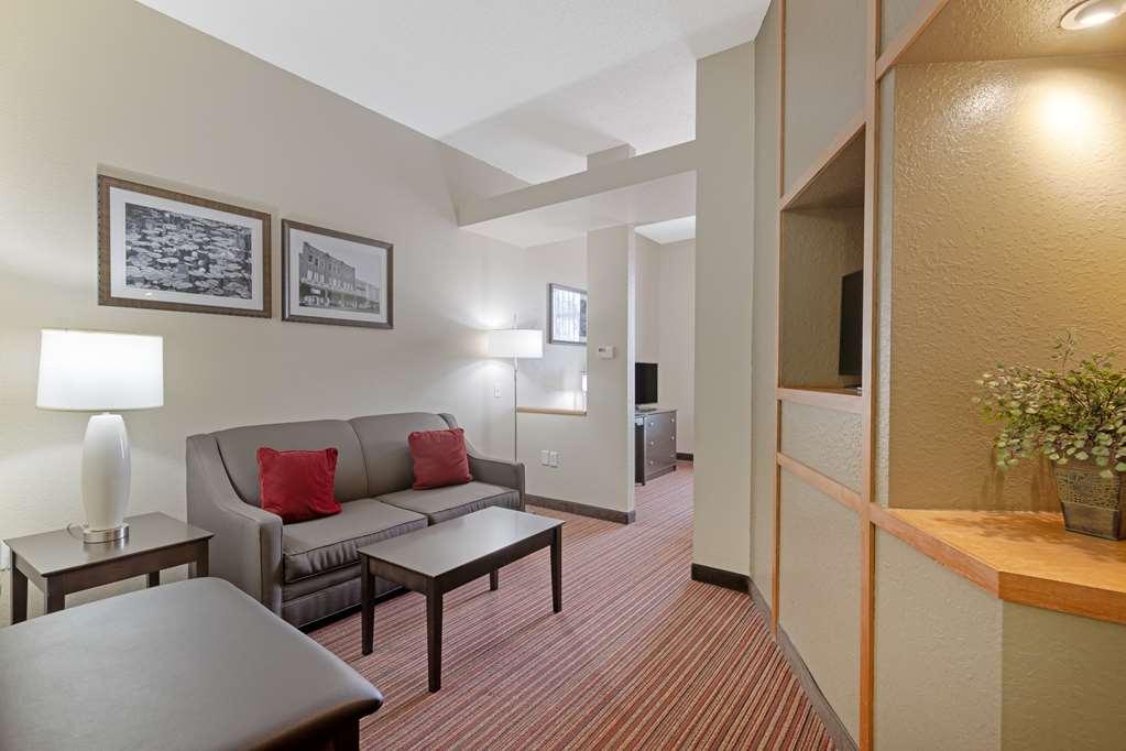 Best Western Plus Bradbury Inn And Suites Waycross Rom bilde